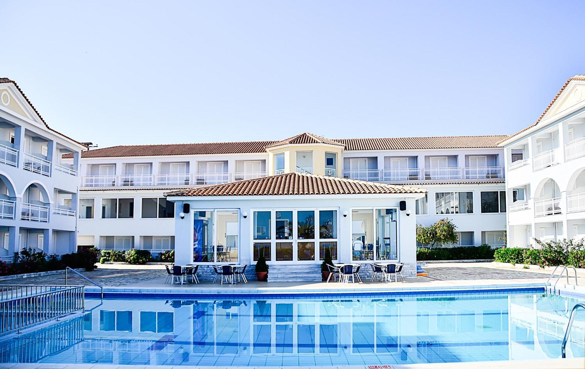 Meridien Beach Hotel أرغاسي المظهر الخارجي الصورة