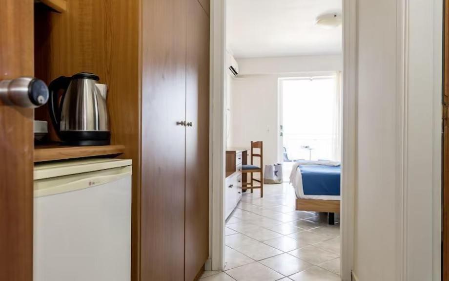 Meridien Beach Hotel أرغاسي المظهر الخارجي الصورة